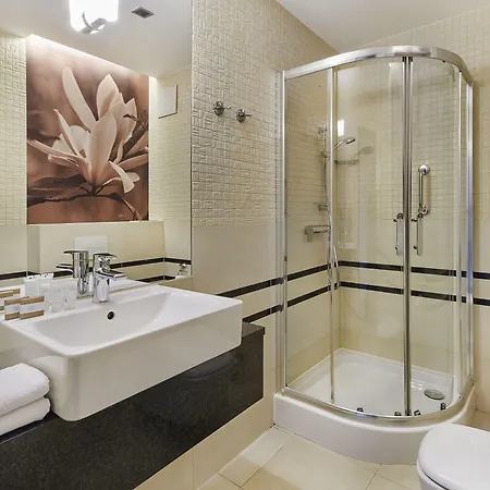 Hotel Diva 4*